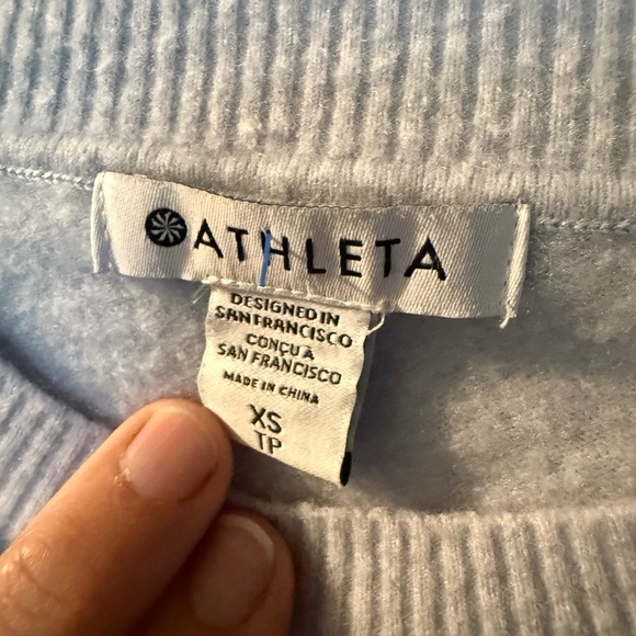 Athleta Baby Blue Hawthorne Crew Marino Wool Blend Sweater Womens Sz XS 17" PTP - Picture 3 of 5